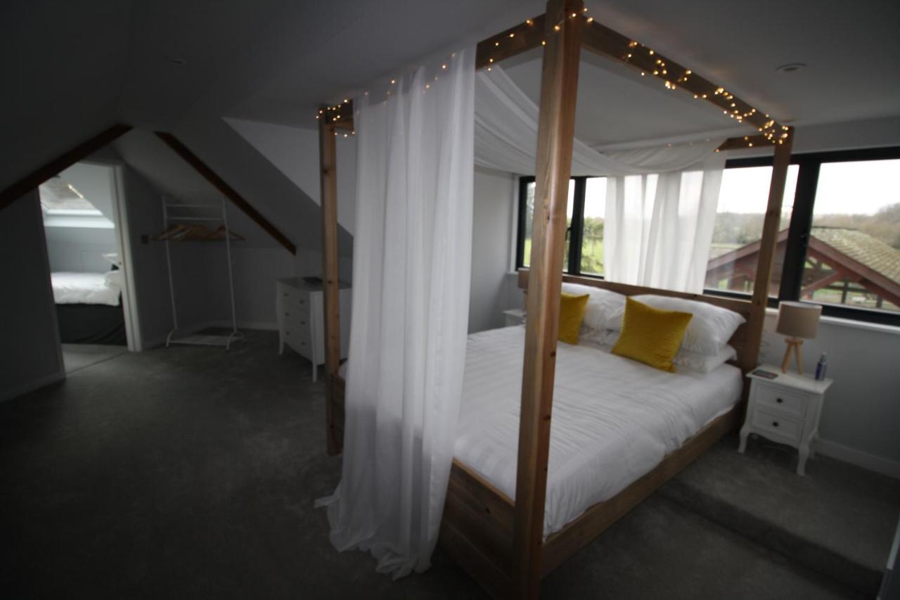 צ'יצ'סטר Ryefield Cottage - Luxurious Self-Catered Holiday Cottage With A Log Burner מראה חיצוני תמונה